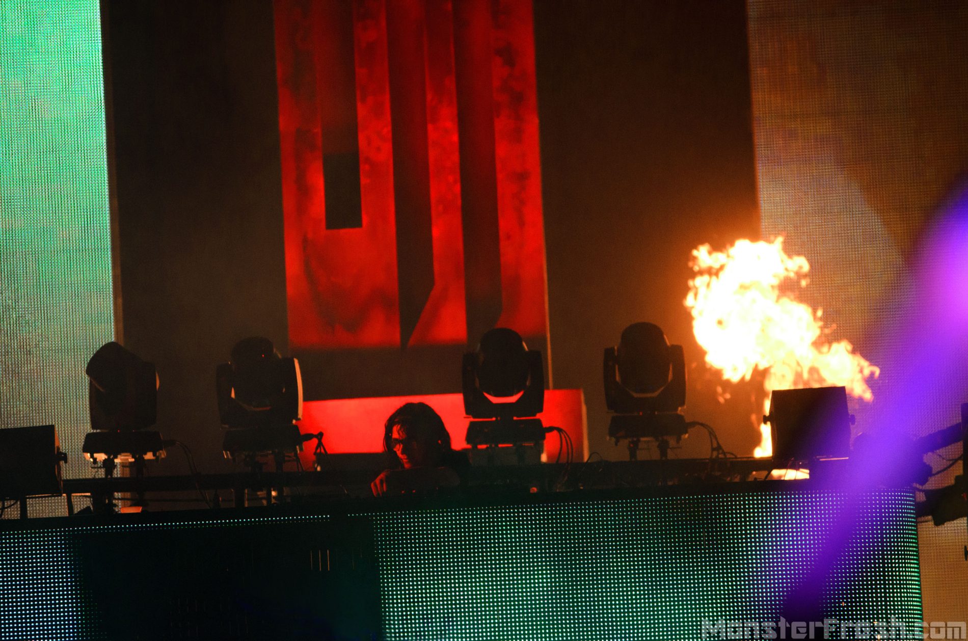 skrill-flame